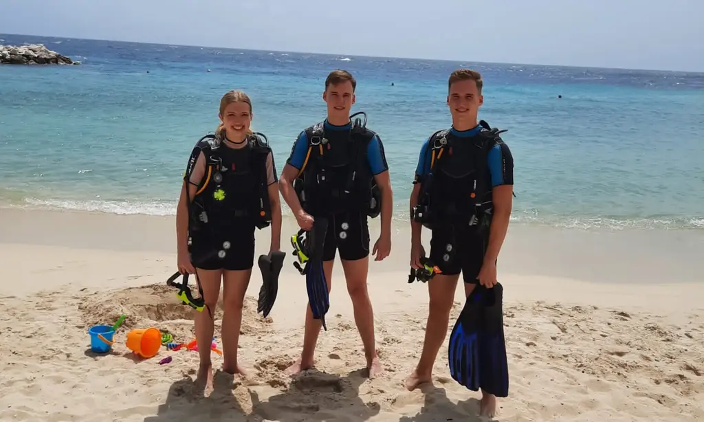 Duiken-Blue-Bay-1024x614